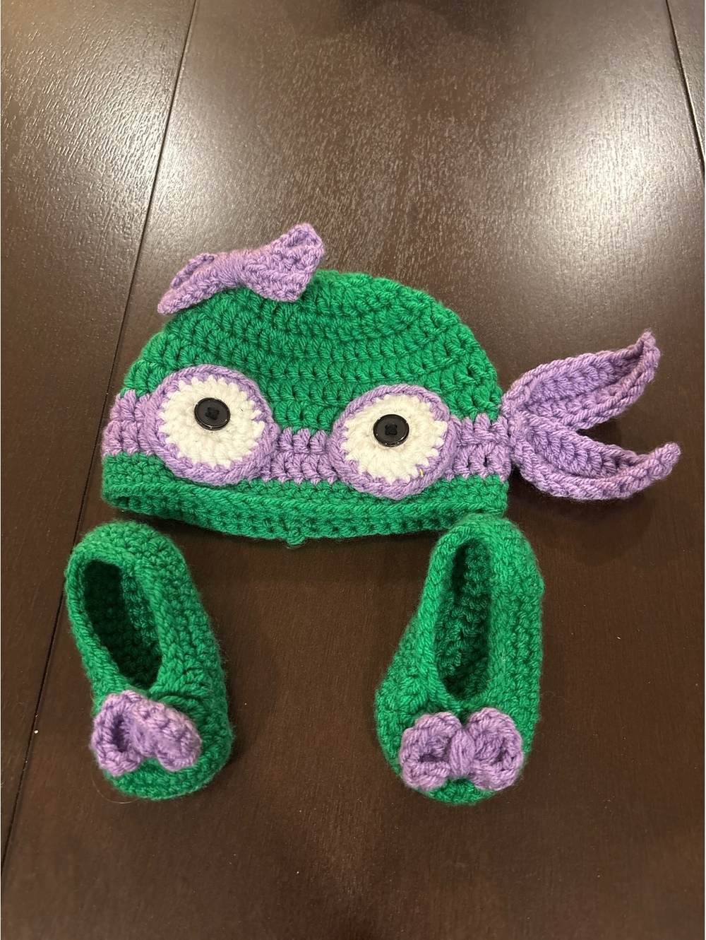 Handmade baby hat and booties